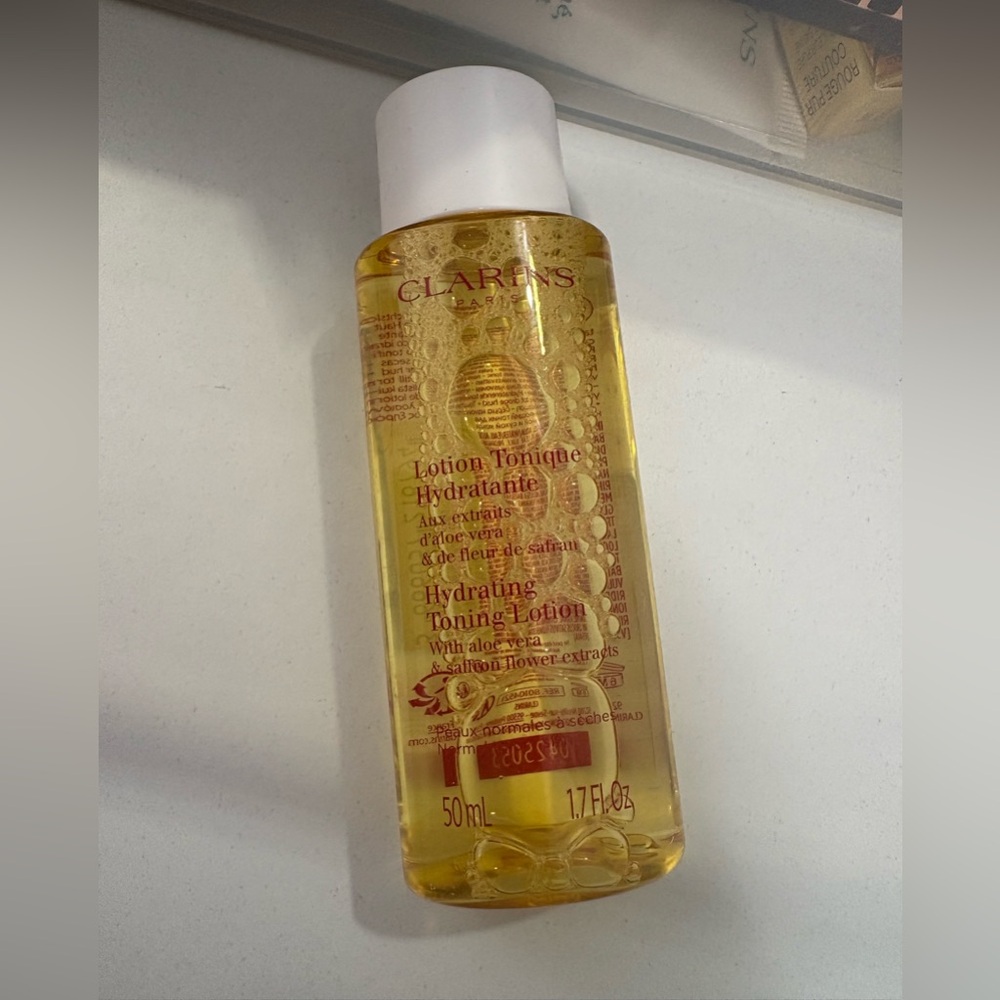 Clarins Hydrating Lotion - Picture 3 of 3